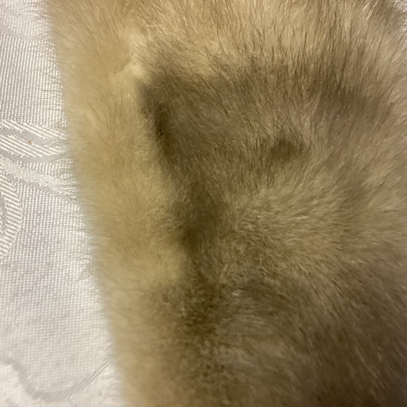 MINK FUR COLLAR. WRAP. - Picture 4 of 6